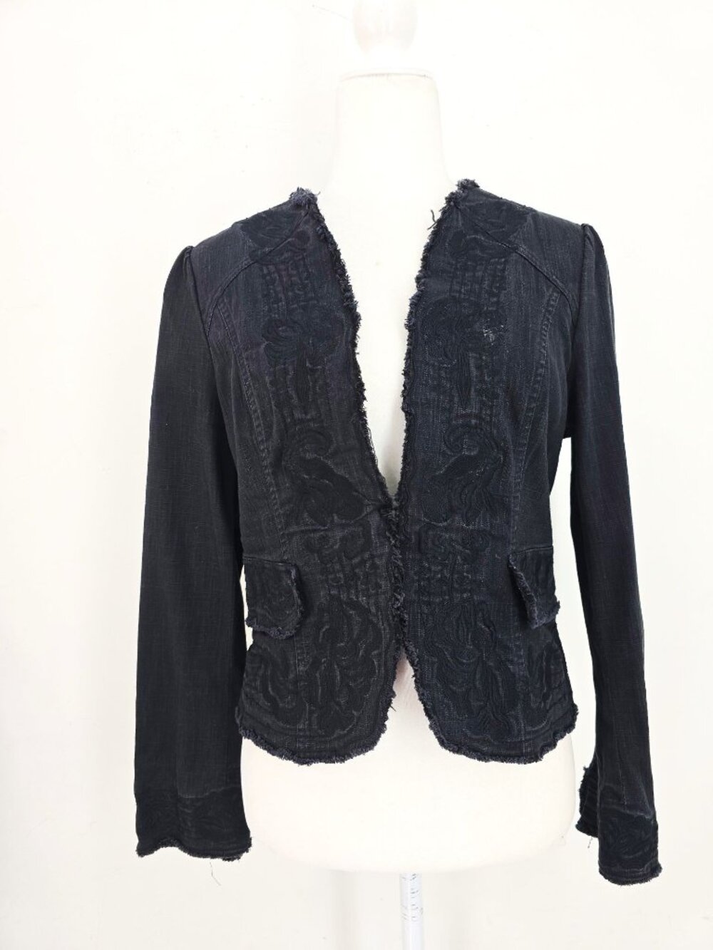 Wearhouse Black Diestressed Floral Embroidered Denim Jean Jacket Women Size L